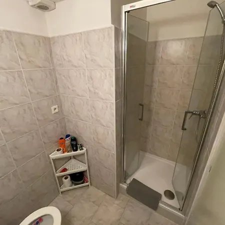 Na Vysluni Apartment Strasin